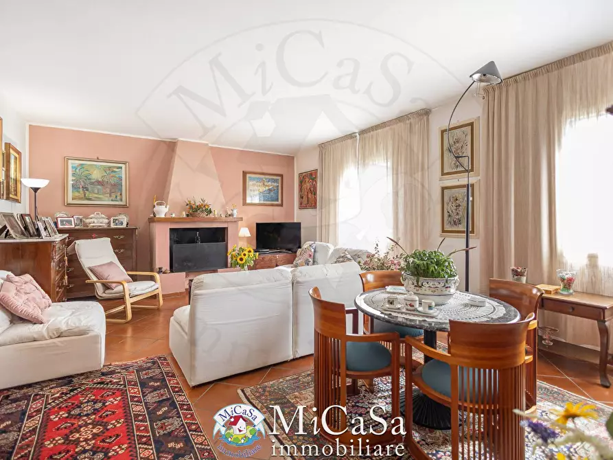 Immagine 10 di Casa bifamiliare in vendita  in Via Degli Allori a Pisa