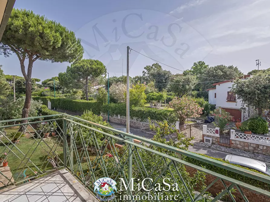 Immagine 29 di Casa bifamiliare in vendita  in Via Degli Allori a Pisa