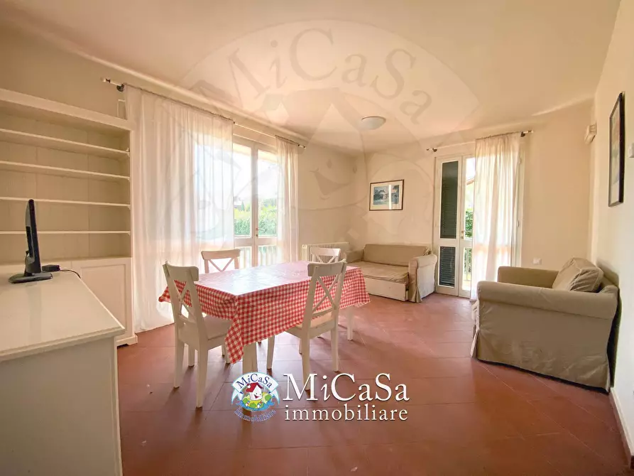 Immagine 13 di Appartamento in vendita  in via delle orchidee a Pisa