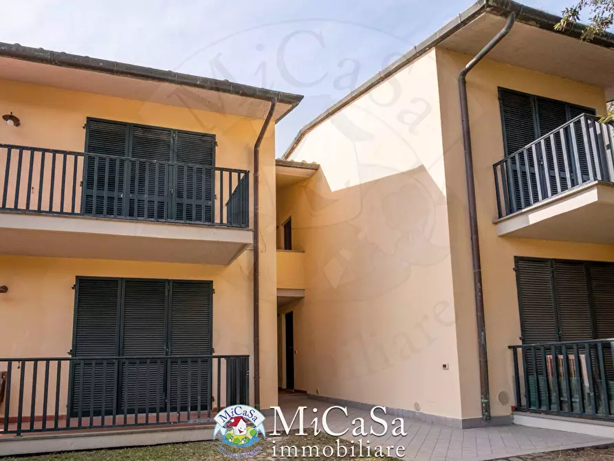 Immagine 26 di Appartamento in vendita  in via delle orchidee a Pisa