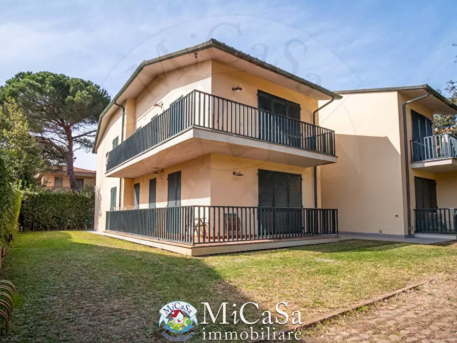 Immagine 30 di Appartamento in vendita  in via delle orchidee a Pisa