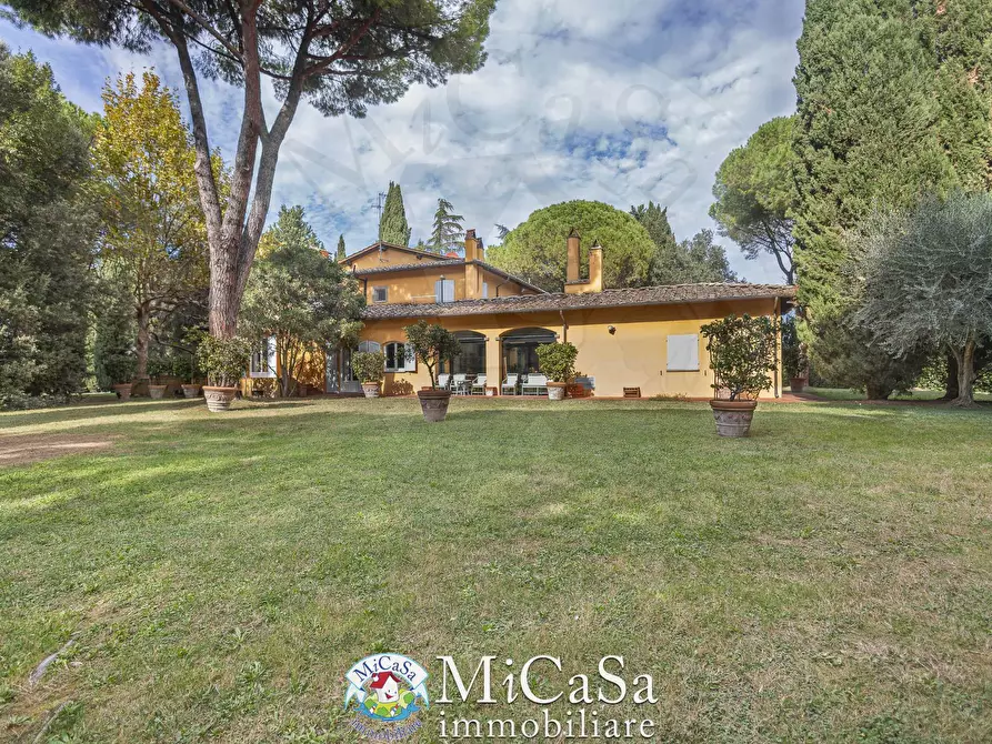 Immagine 1 di Villa in vendita  in Via Che Guevara a San Giuliano Terme