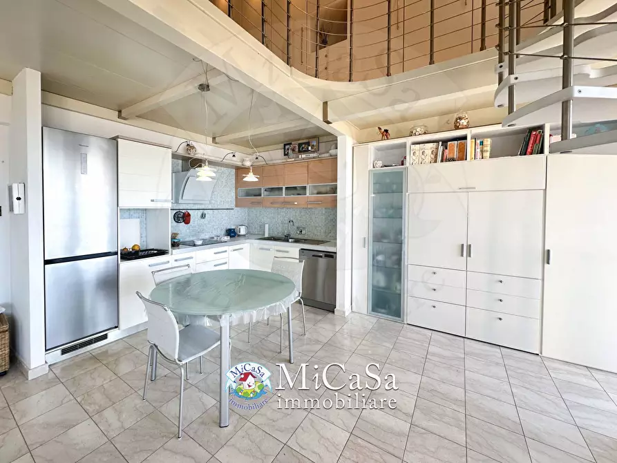 Immagine 9 di Appartamento in affitto  in viale del tirreno a Pisa