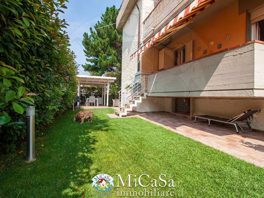 Immagine 2 di Appartamento in vendita  in via dei biancospini a Pisa