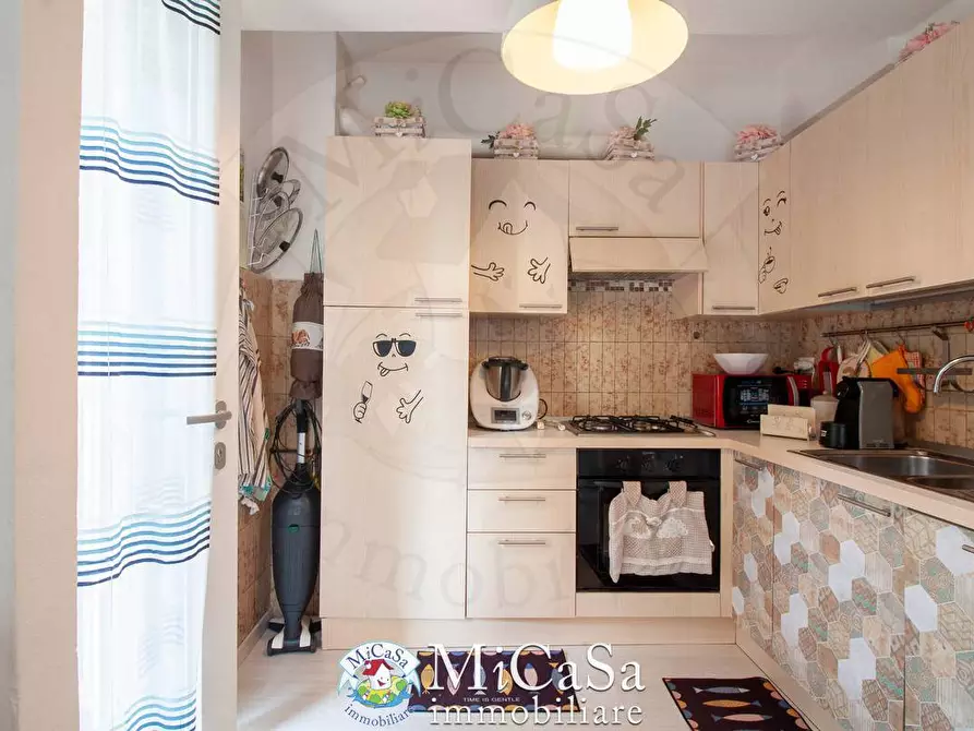 Immagine 9 di Appartamento in vendita  in via dei biancospini a Pisa