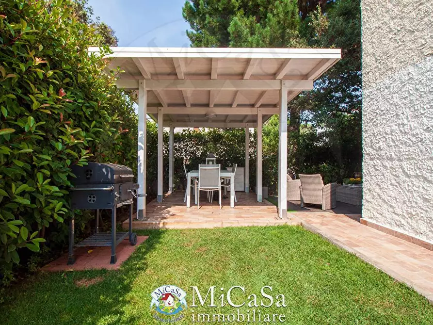 Immagine 28 di Appartamento in vendita  in via dei biancospini a Pisa