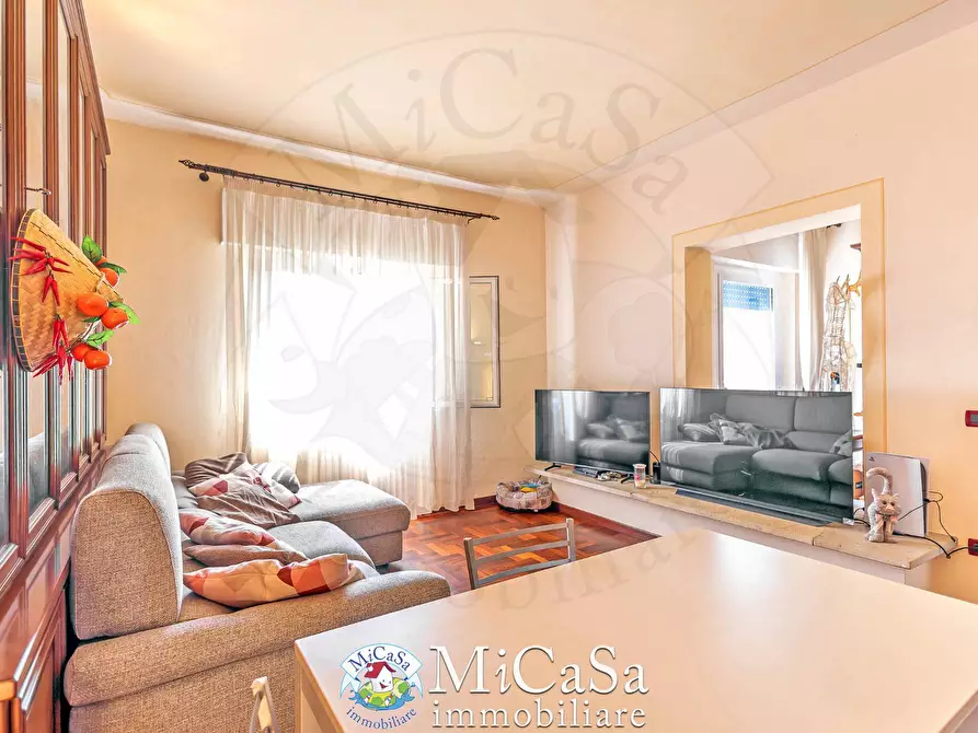 Immagine 3 di Appartamento in vendita  in via dei biancospini a Pisa