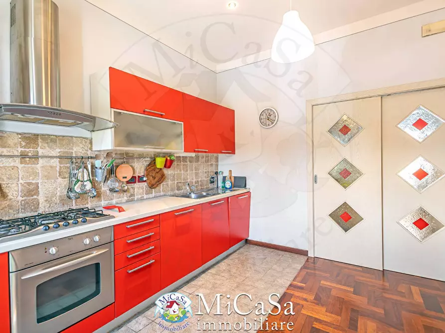 Immagine 12 di Appartamento in vendita  in via dei biancospini a Pisa