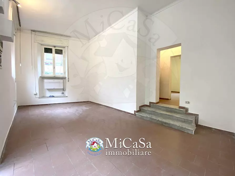 Immagine 3 di Locale commerciale in vendita  in Via Giuseppe Garibaldi a Pisa