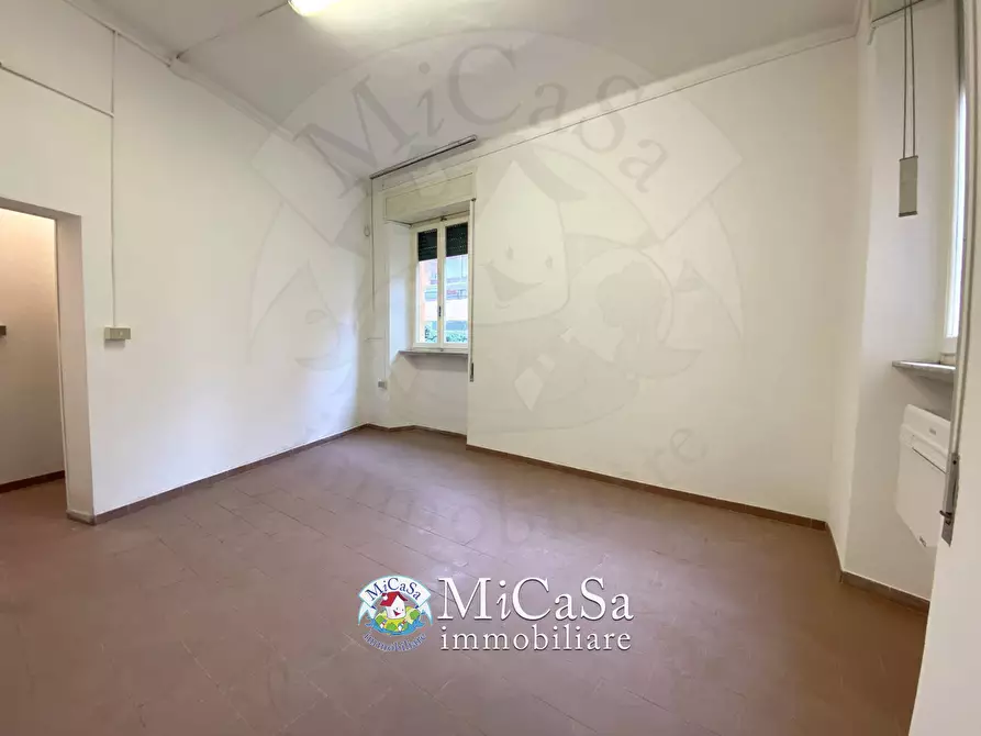 Immagine 10 di Locale commerciale in vendita  in Via Giuseppe Garibaldi a Pisa