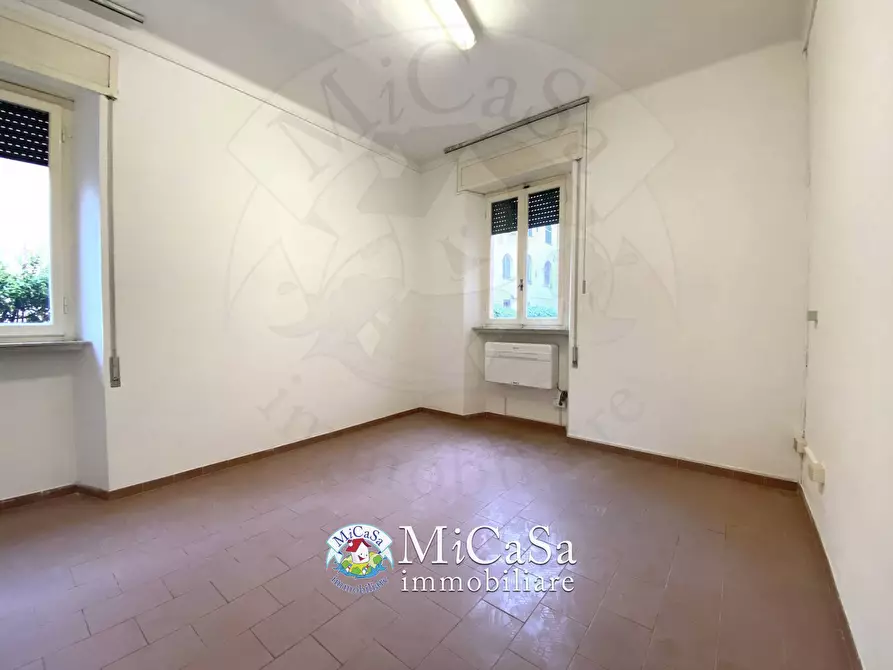 Immagine 11 di Locale commerciale in vendita  in Via Giuseppe Garibaldi a Pisa