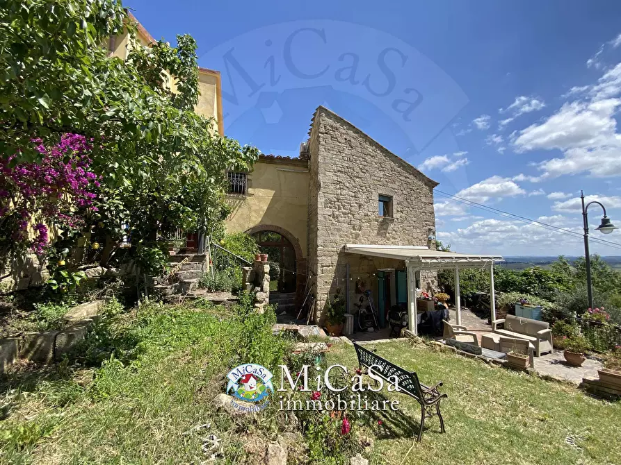 Immagine 15 di Casa bifamiliare in vendita  in Via del Pino a Collesalvetti