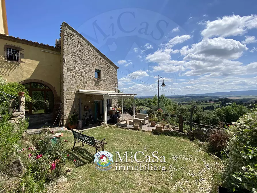 Immagine 2 di Casa bifamiliare in vendita  in Via del Pino a Collesalvetti