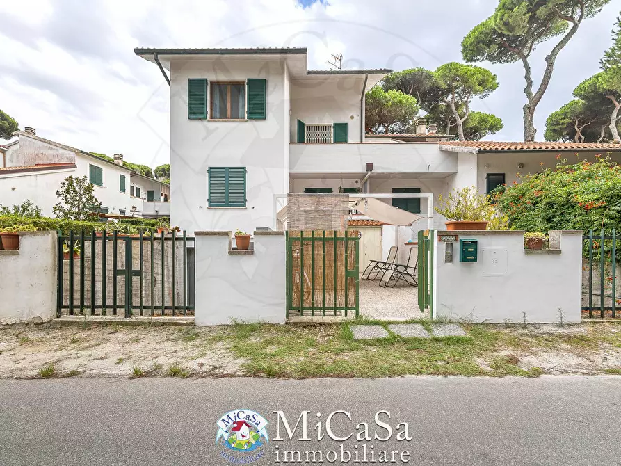 Immagine 18 di Appartamento in vendita  in Via Degli Alberi a Pisa