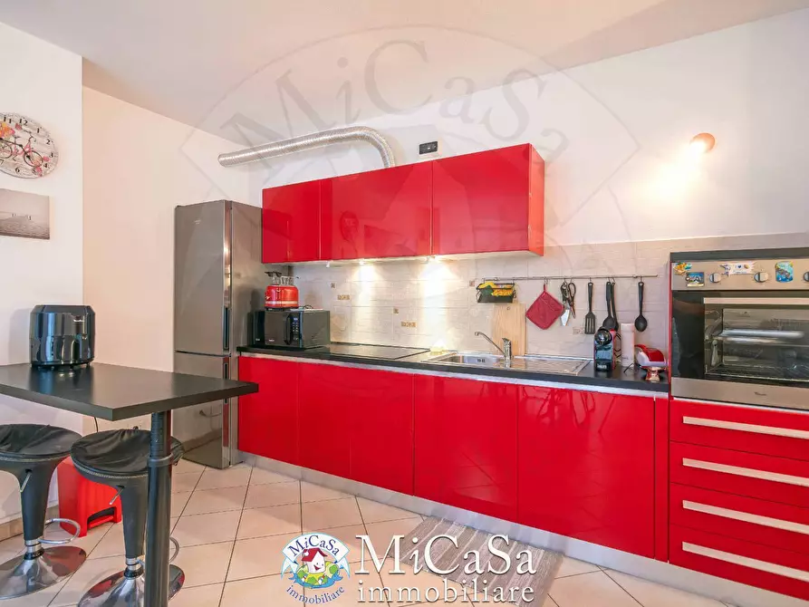 Immagine 5 di Appartamento in vendita  in Via Delle Mimose a Pisa