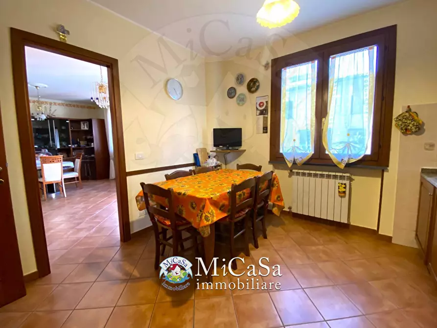 Immagine 15 di Villa in vendita  in Via Livornese a Pisa