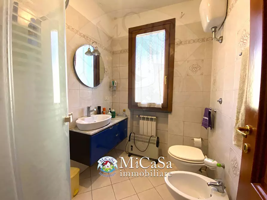 Immagine 17 di Villa in vendita  in Via Livornese a Pisa