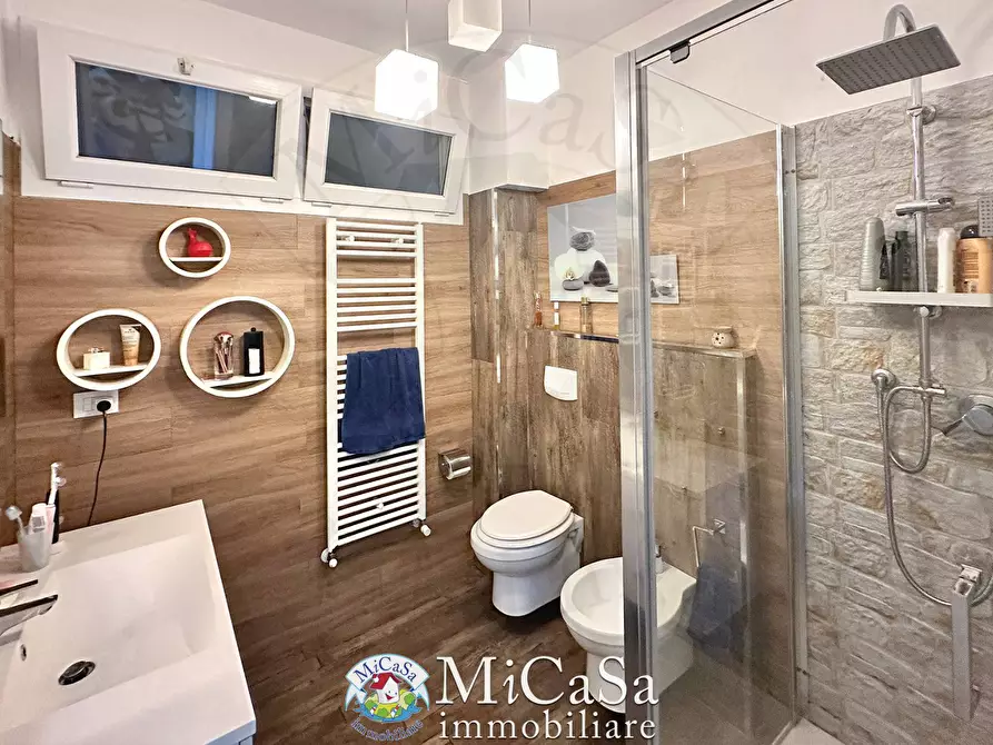 Immagine 22 di Appartamento in vendita  in Viale Del Tirreno a Pisa