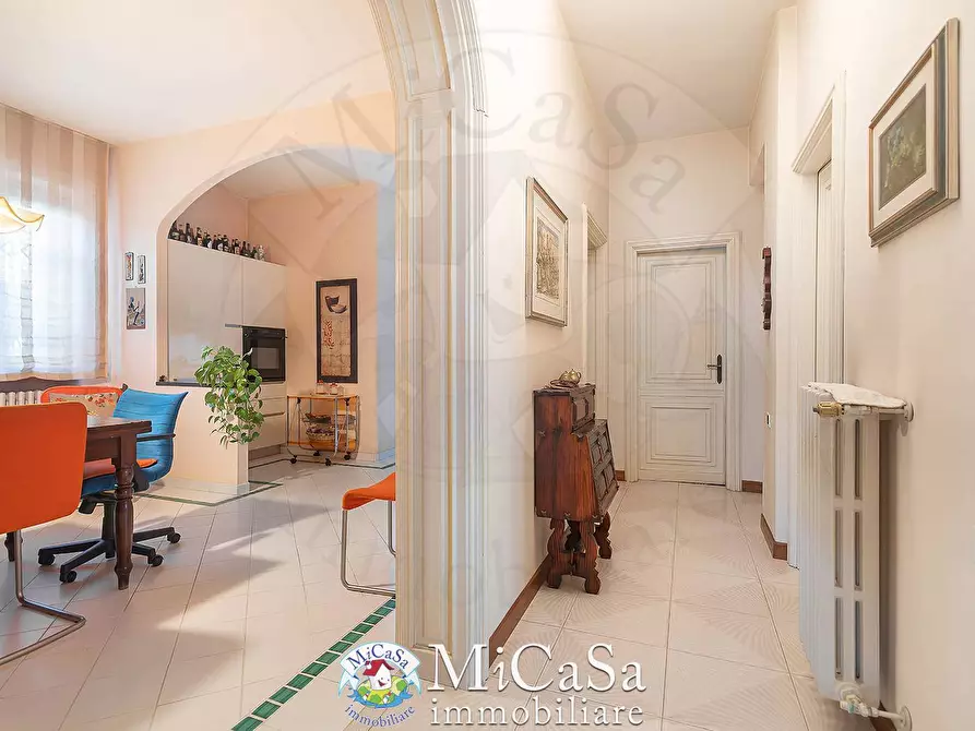 Immagine 13 di Villa in vendita  in Via Degli Alberi a Pisa