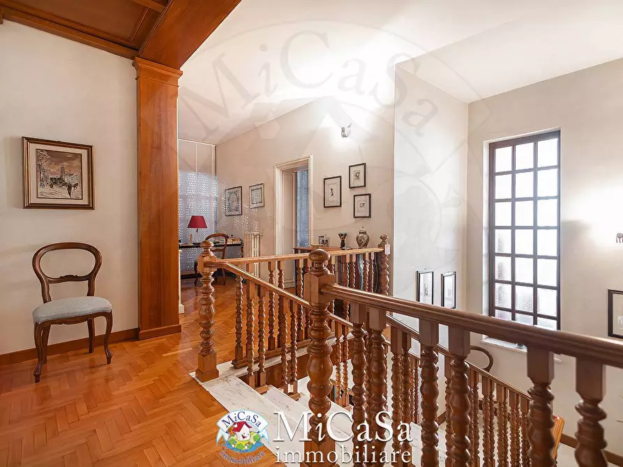 Immagine 19 di Villa in vendita  in Via Degli Alberi a Pisa