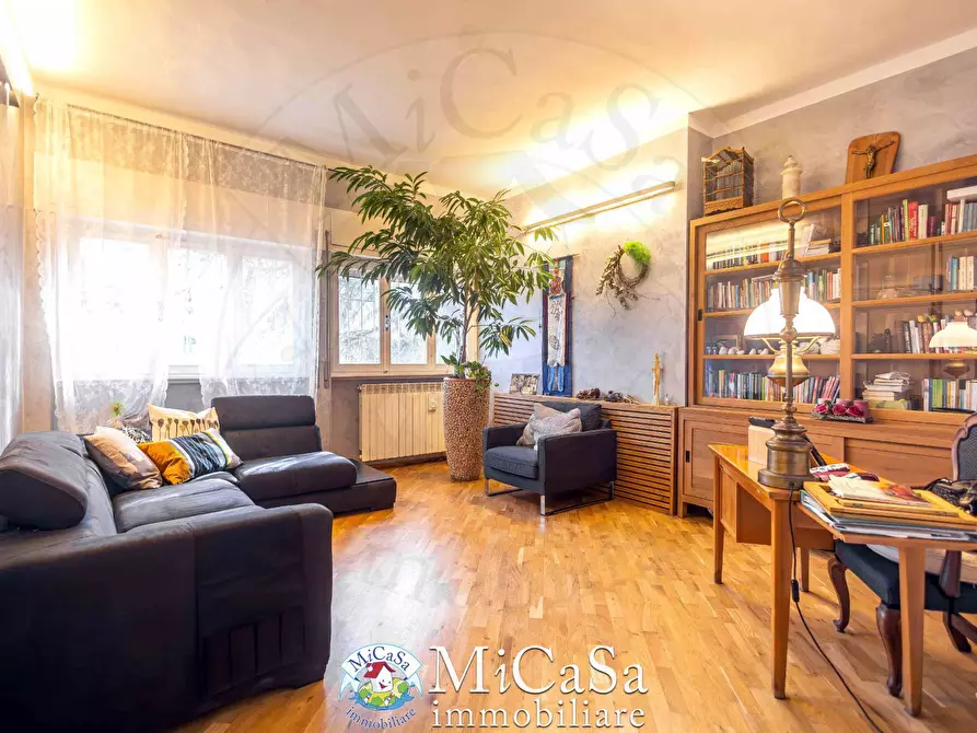 Immagine 2 di Appartamento in vendita  in Via Delle Trincere a Pisa