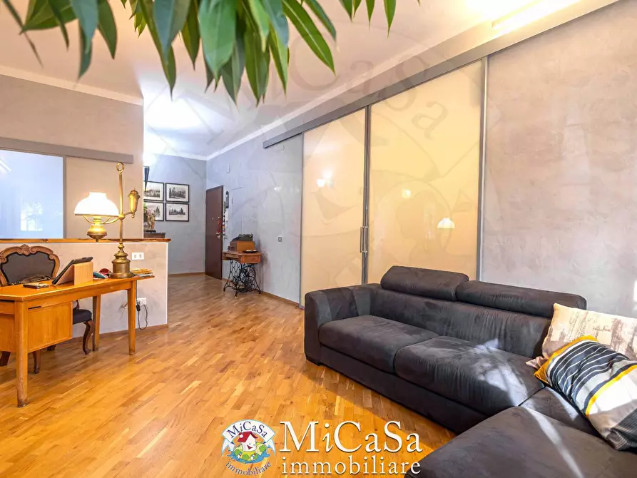 Immagine 7 di Appartamento in vendita  in Via Delle Trincere a Pisa