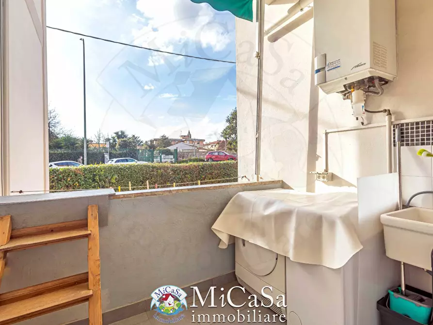 Immagine 17 di Appartamento in vendita  in Via Delle Trincere a Pisa