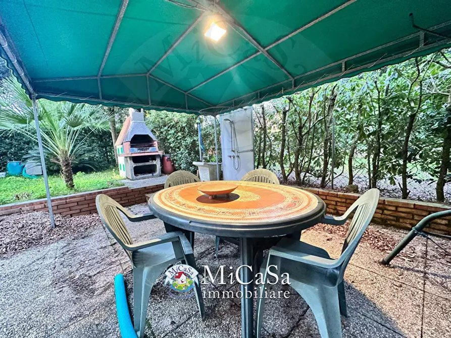 Immagine 18 di Appartamento in vendita  in Via Delle Ginestre a Pisa