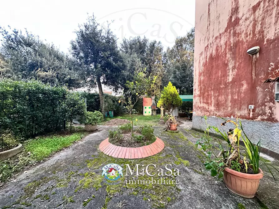 Immagine 19 di Appartamento in vendita  in Via Delle Ginestre a Pisa