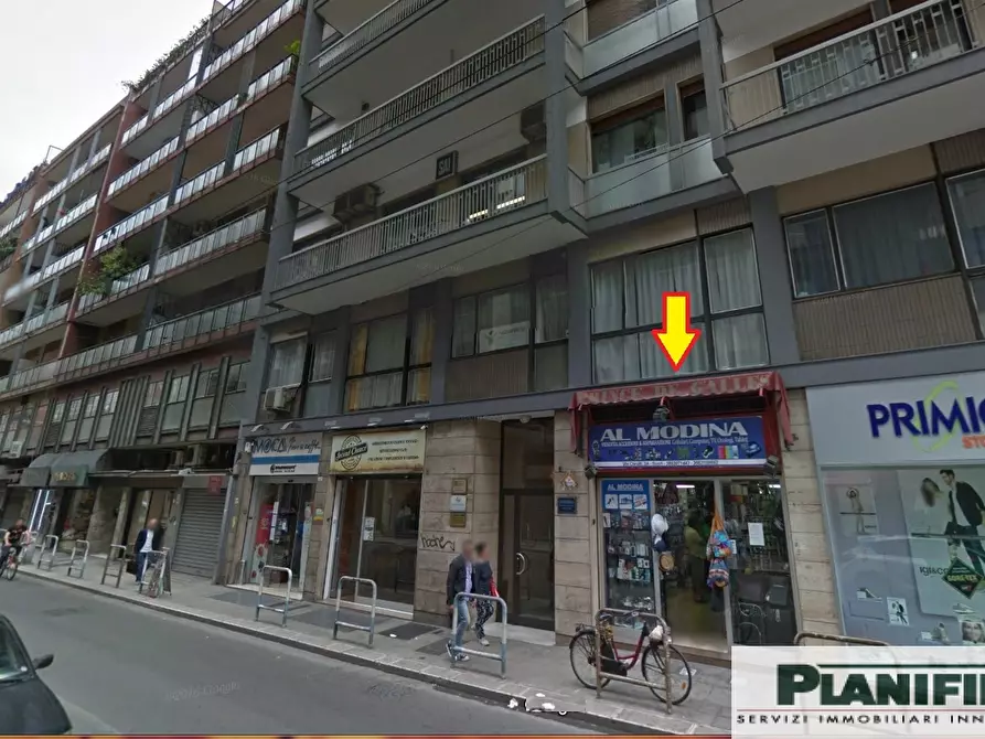 Immagine 1 di Locale commerciale in vendita  in Via Gian Giuseppe Carulli a Bari