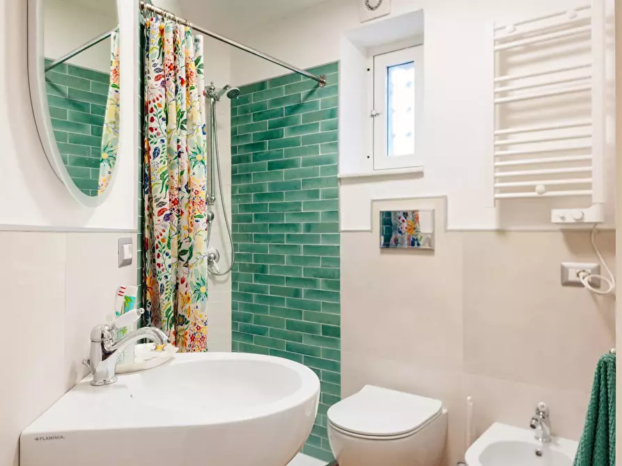 Immagine 16 di Appartamento in vendita  in Via Liberta' a Bari