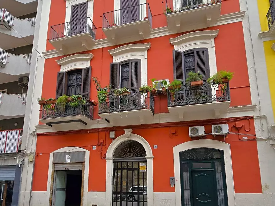 Immagine 1 di Locale commerciale in affitto  in via nicolai a Bari