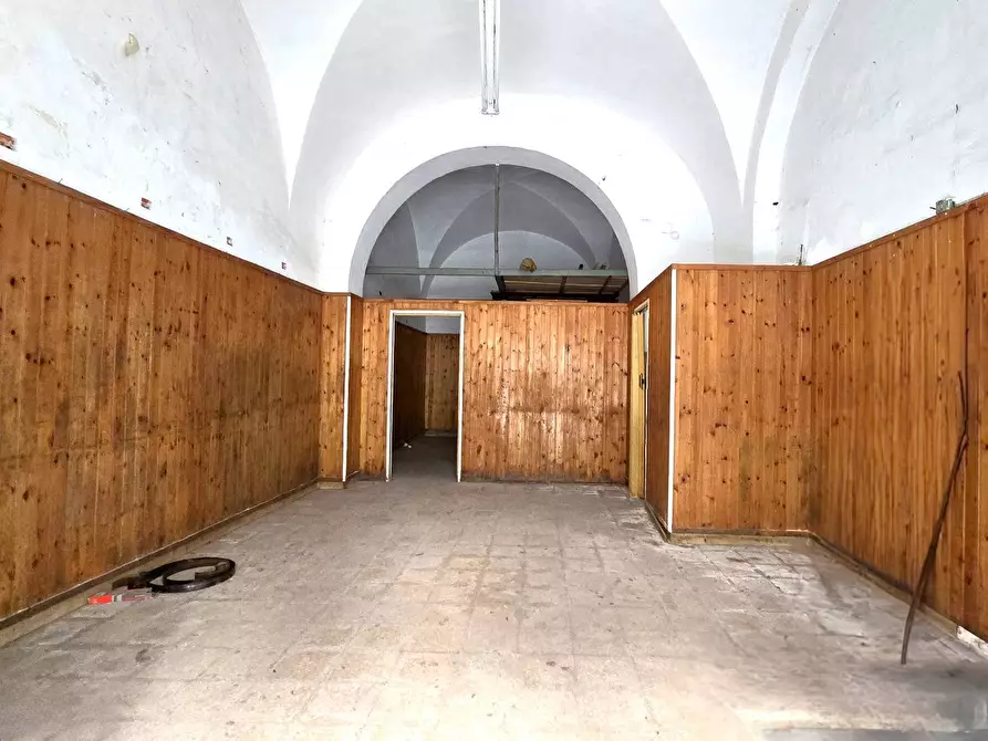 Immagine 2 di Locale commerciale in affitto  in via nicolai a Bari