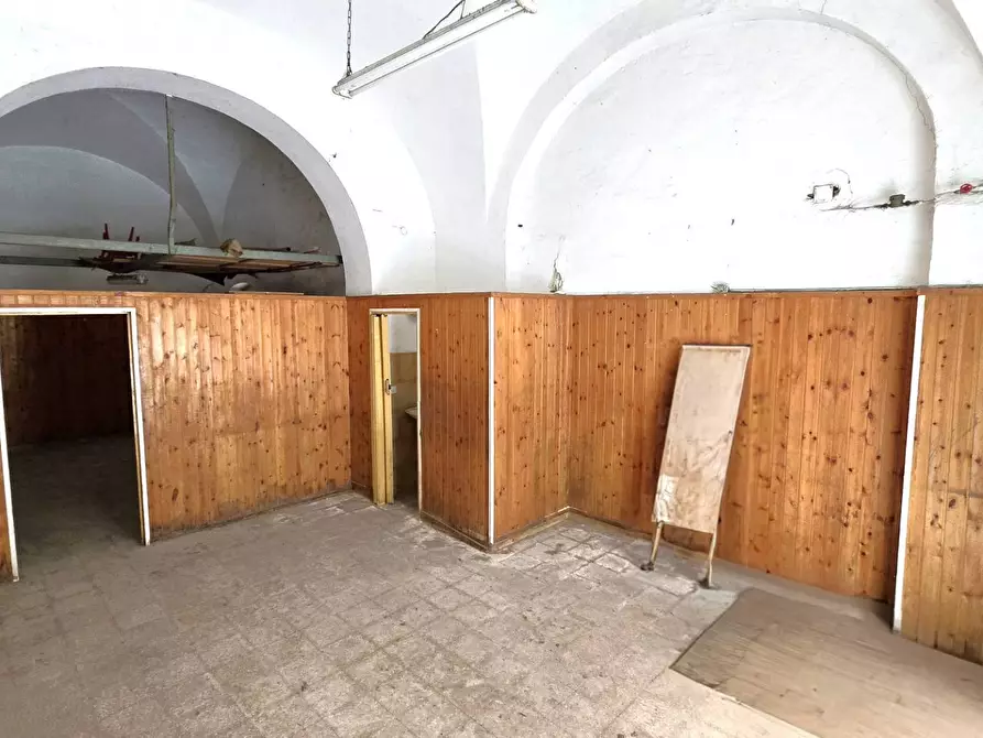 Immagine 3 di Locale commerciale in affitto  in via nicolai a Bari