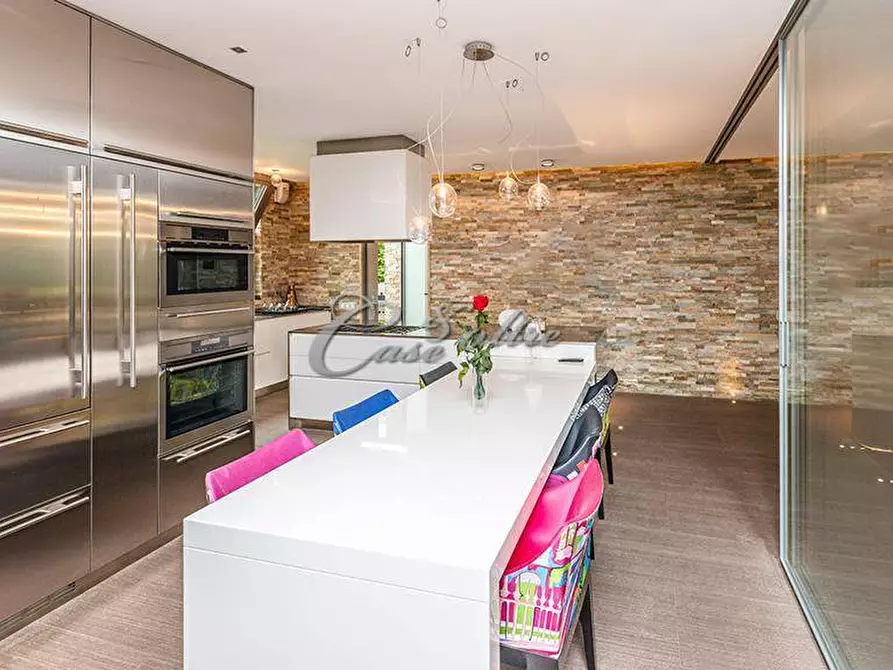 Immagine 13 di Villa in vendita  in Piazza Castello a Carimate