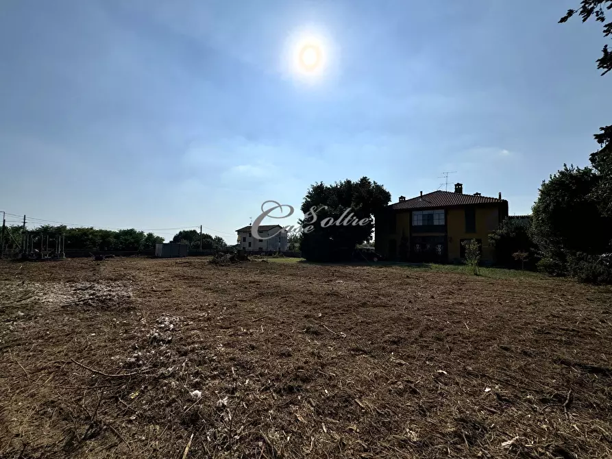 Immagine 2 di Terreno residenziale in vendita  in Via Pirandello a Cermenate