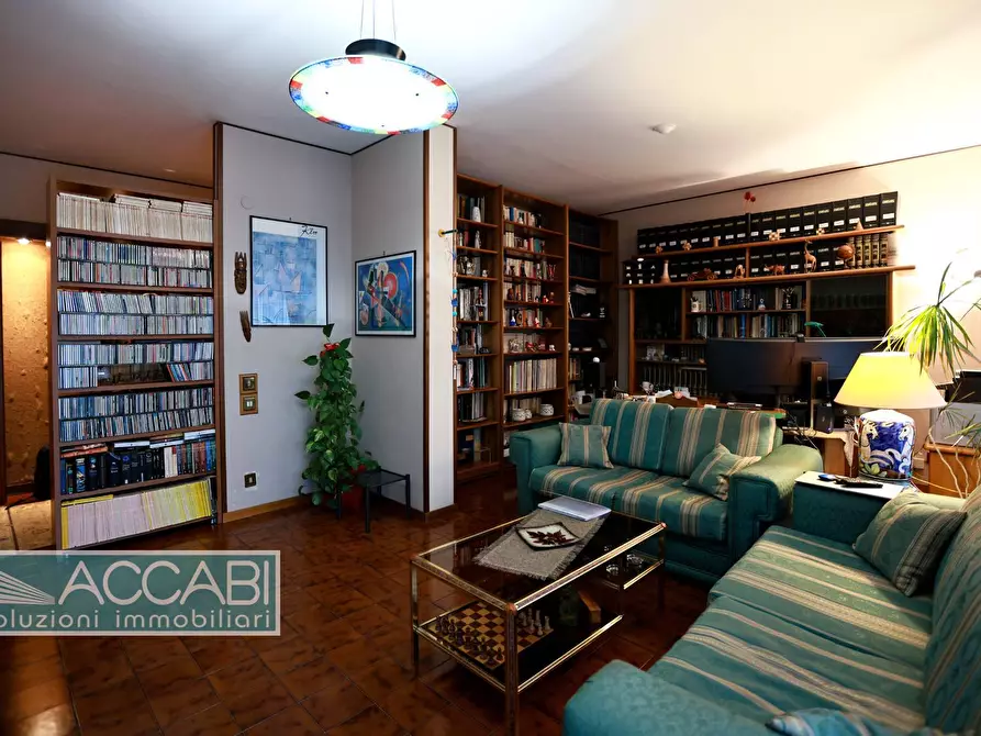 Immagine 3 di Appartamento in vendita  in Via Albiri a Palermo