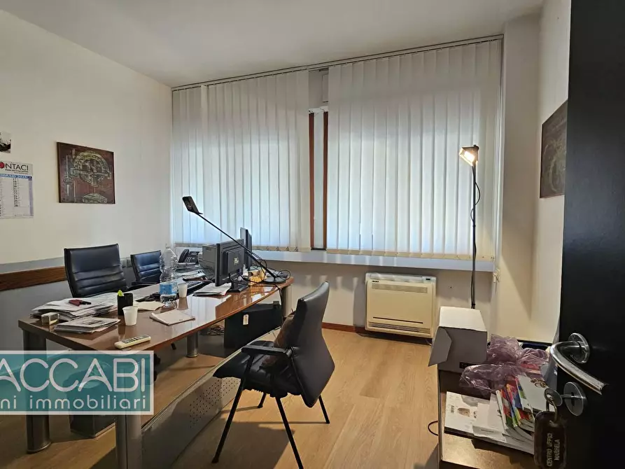 Immagine 11 di Ufficio in affitto  in Via Salvatore Puglisi a Palermo