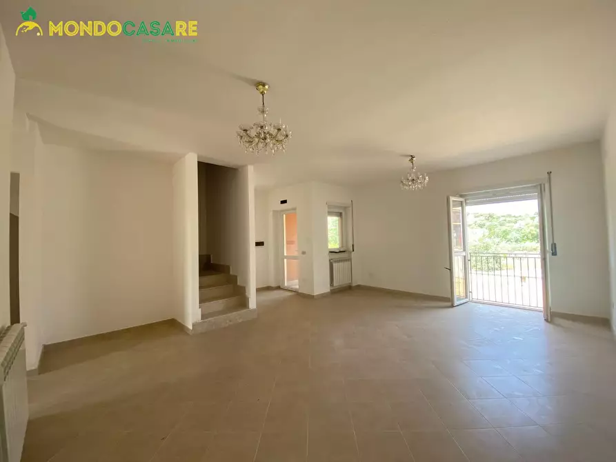 Immagine 4 di Villa in vendita  in strada fonte vecchia a Palombara Sabina