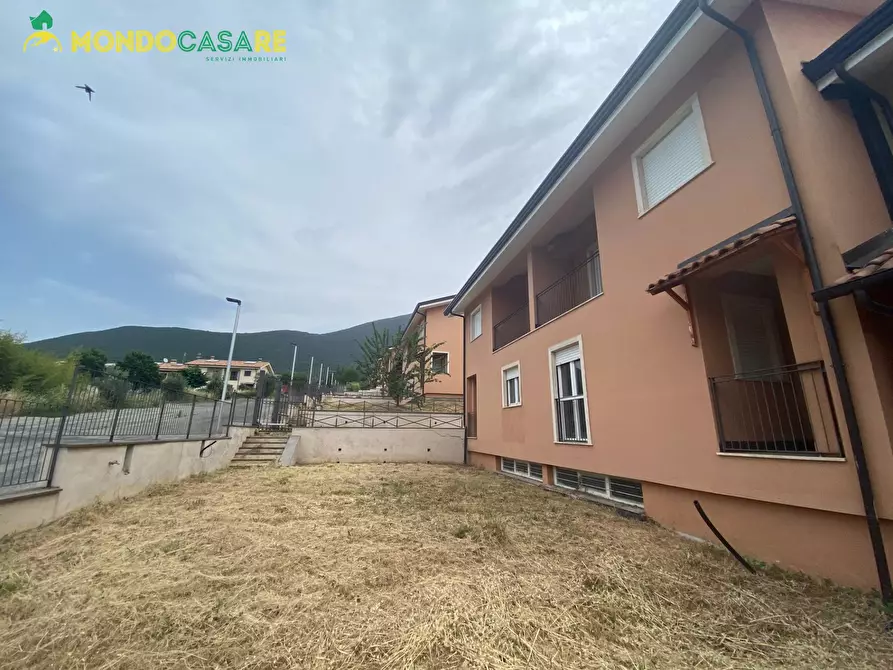 Immagine 1 di Villa in vendita  in strada fonte vecchia a Palombara Sabina