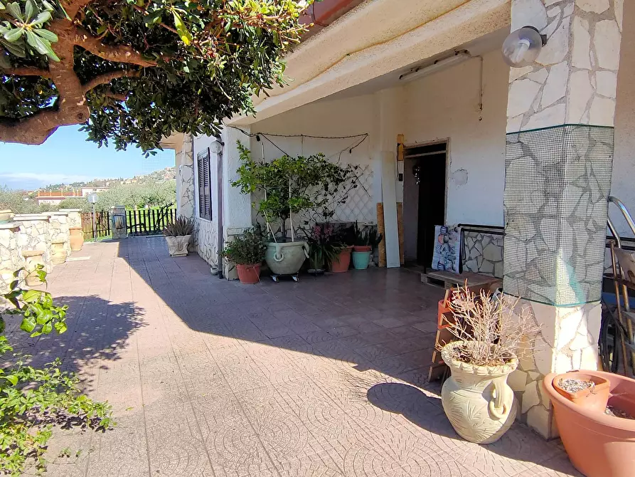 Immagine 4 di Villa in vendita  in via delle pilozze a Palombara Sabina