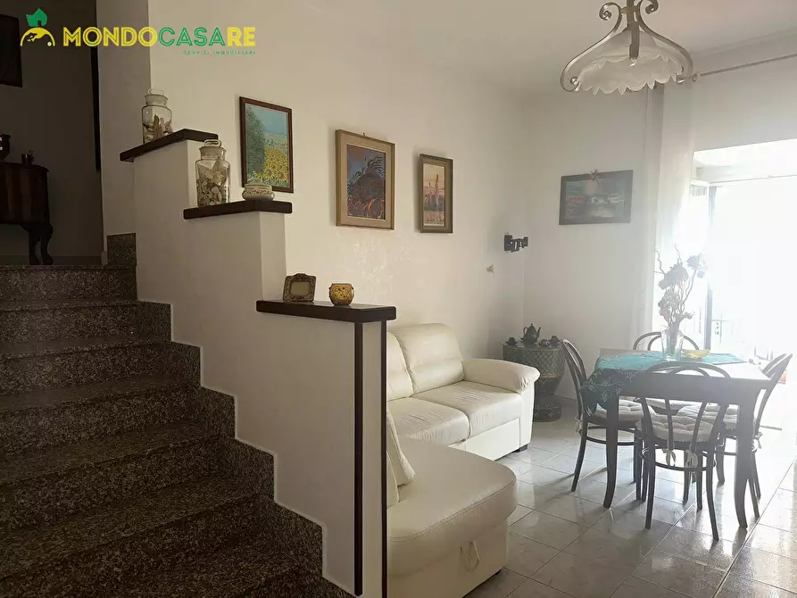 Immagine 2 di Appartamento in vendita  in LARGO COLOMBO a Moricone