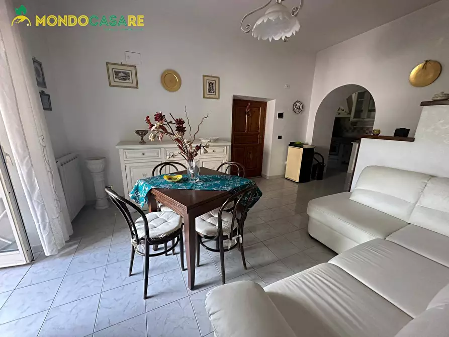 Immagine 1 di Appartamento in vendita  in LARGO COLOMBO a Moricone