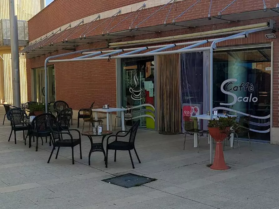 Immagine 9 di Attività commerciale in vendita  in piazza caduti sul lavoro a Monterotondo