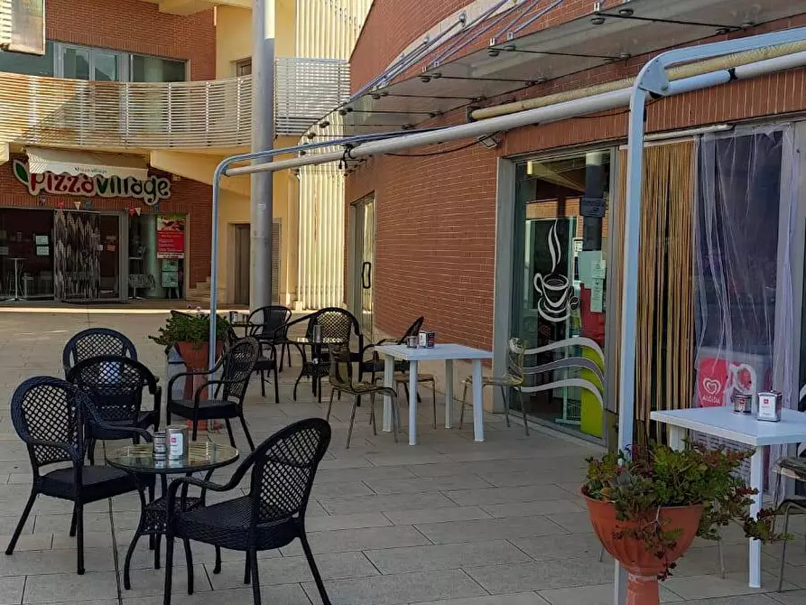 Immagine 11 di Attività commerciale in vendita  in piazza caduti sul lavoro a Monterotondo