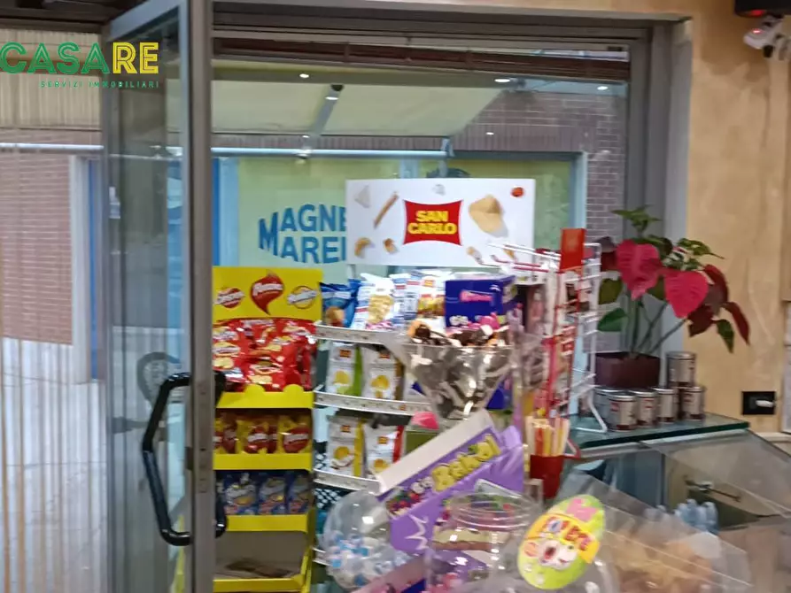 Immagine 13 di Attività commerciale in vendita  in piazza caduti sul lavoro a Monterotondo