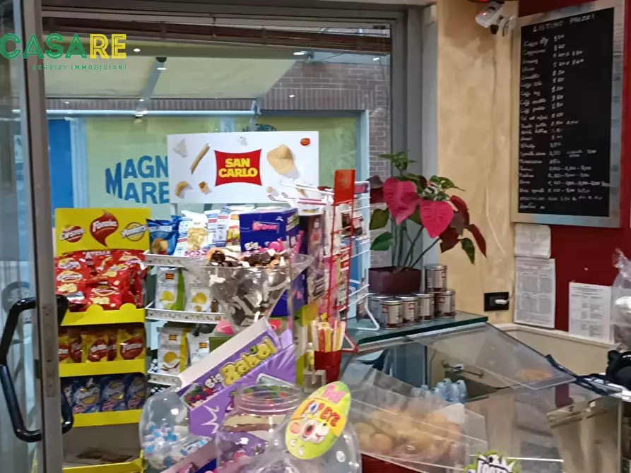 Immagine 15 di Attività commerciale in vendita  in piazza caduti sul lavoro a Monterotondo