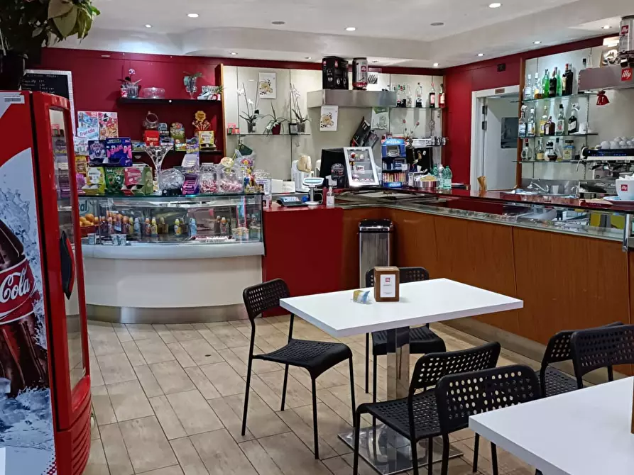 Immagine 25 di Attività commerciale in vendita  in piazza caduti sul lavoro a Monterotondo