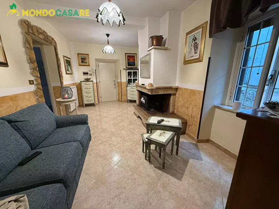 Immagine 2 di Appartamento in vendita  in via della palomba a Palombara Sabina