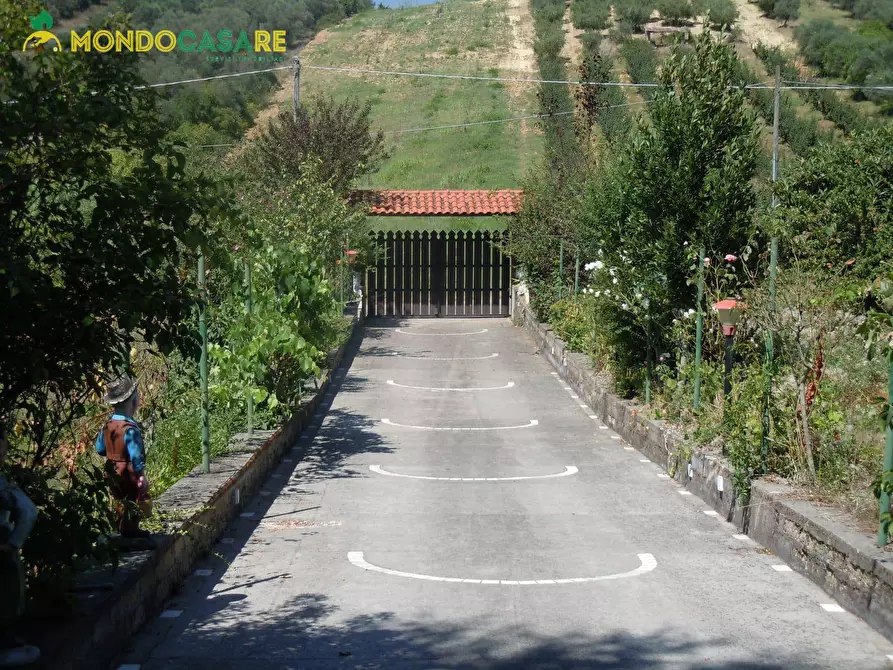 Immagine 8 di Villa in vendita  in strada colle pedeschiavo a Palombara Sabina